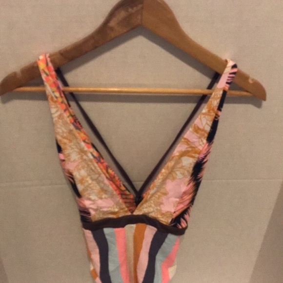 Maaji Orange and Purple Jungle Plunge One Piece Swimsuit Size L - Picture 5 of 11